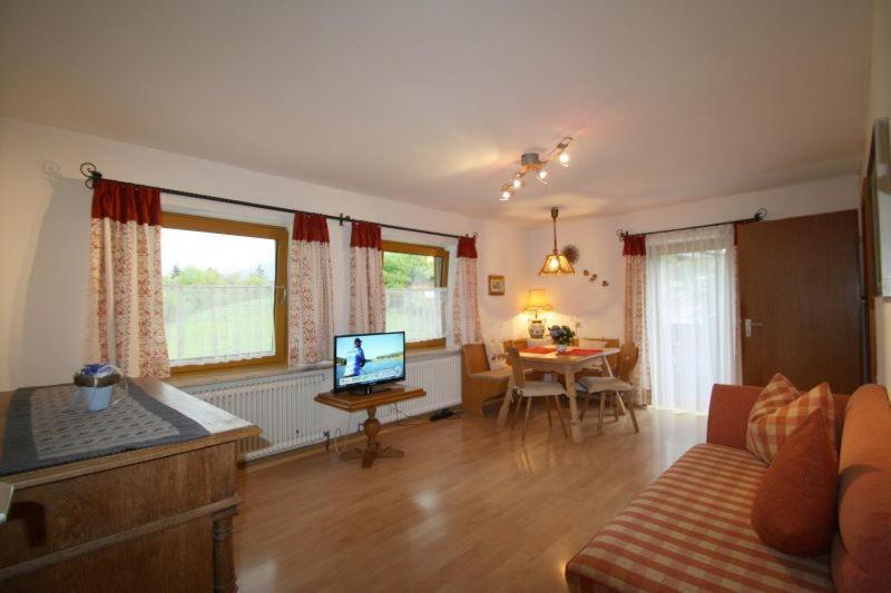Bachbauernhof Apartment Bayerisch Gmain Bagian luar foto